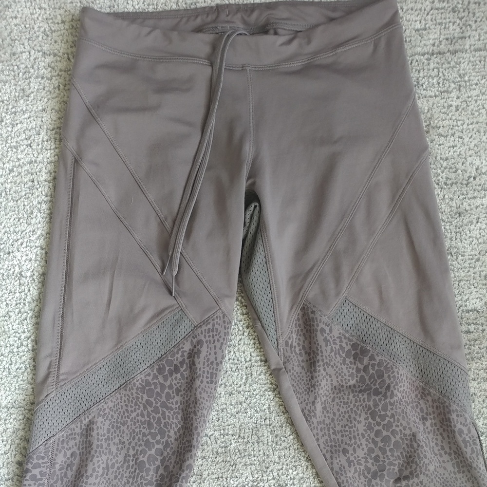 Adidas workout leggings